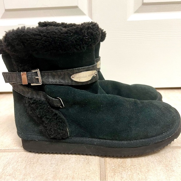 Michael Kors Sandy Suede Sherpa Boot Black womens size 9M winter boots - Picture 2 of 9